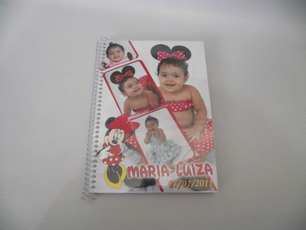 Caderno de assinatura personalizado